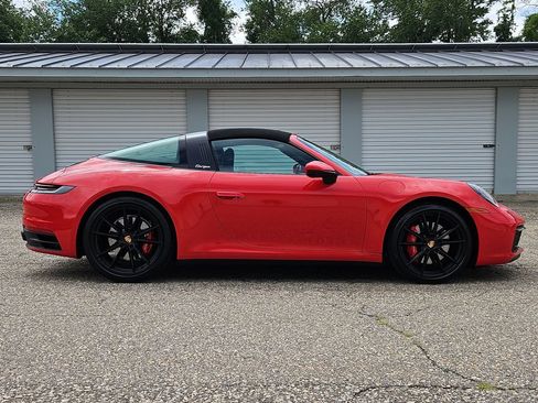 Used 2021 Porsche 911 AWD/4WD image 8