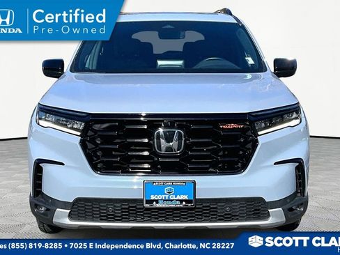 Certified 2024 Honda Pilot TrailSport image 2