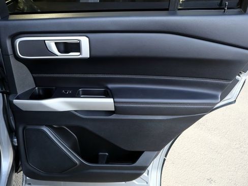 Certified 2022 Ford Explorer XLT w/ Equipment Group 202A image 21