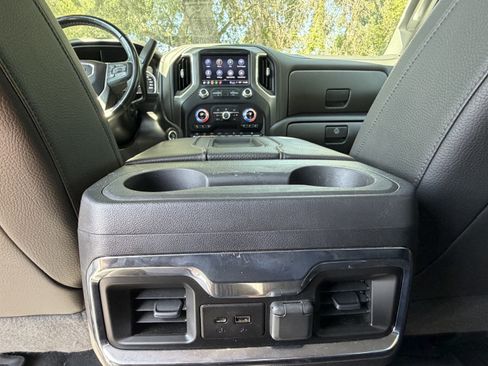 Used 2022 GMC Sierra 3500 Denali AWD/4WD image 37