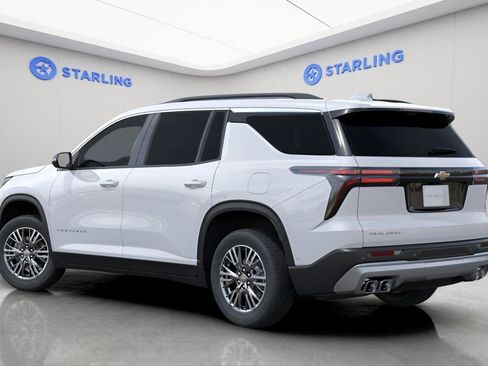 New 2026 Chevrolet Traverse LT FWD image 2