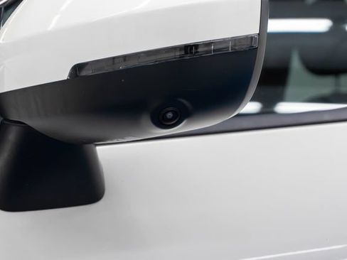Used 2021 Nissan Rogue SV FWD image 3