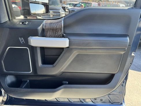 Used 2019 Ford F250 Lariat w/ Chrome Package image 16