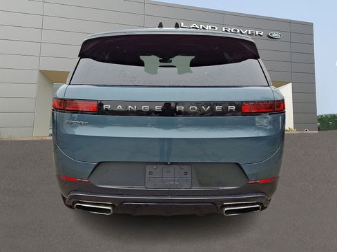 Used 2024 Land Rover Range Rover Sport SE image 7