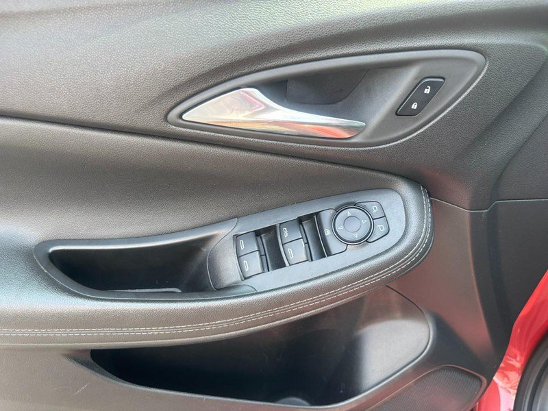 Used 2024 Buick Encore GX Sport Touring FWD image 10