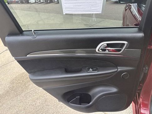 Used 2012 Jeep Grand Cherokee SRT8 w/ Luxury Group II image 17