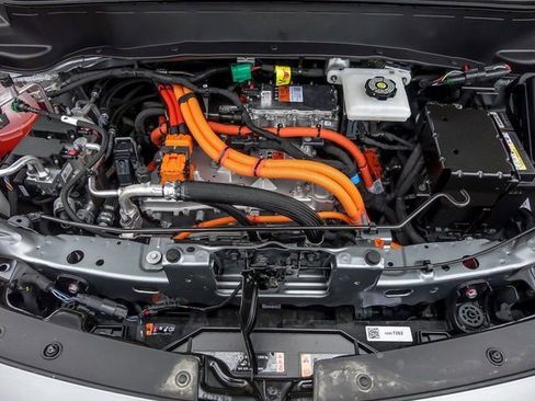 New 2027 Chevrolet Bolt LT w/ Comfort Package image 9