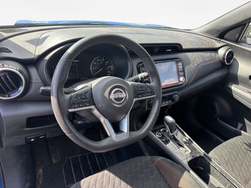 Used 2023 Nissan Kicks SR FWD image 10