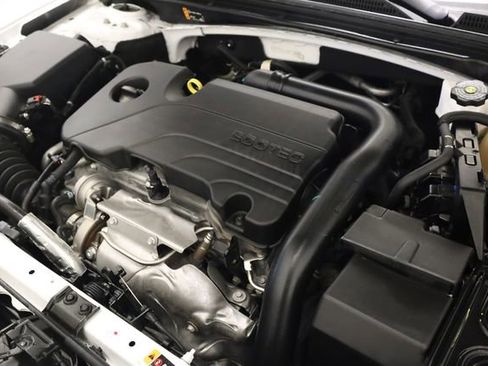 Used 2023 Chevrolet Malibu LT w/ Driver Confidence Package FWD image 11