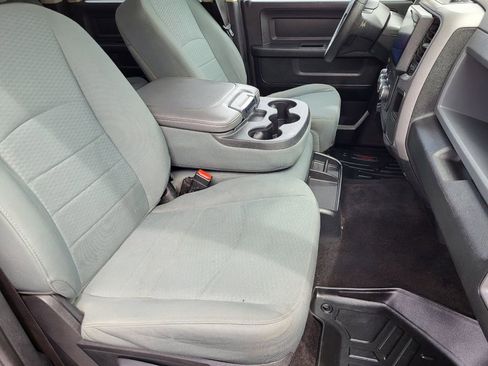 Used 2014 RAM 1500 Express AWD/4WD image 17