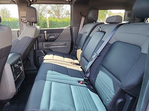 Used 2024 GMC Hummer EV 3X w/ Extreme Off-Road Package image 21