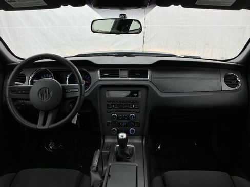 Used 2012 Ford Mustang GT RWD image 22