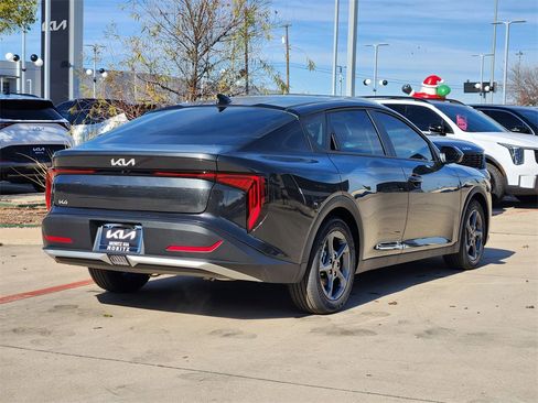 New 2025 Kia K4 LXS image 4