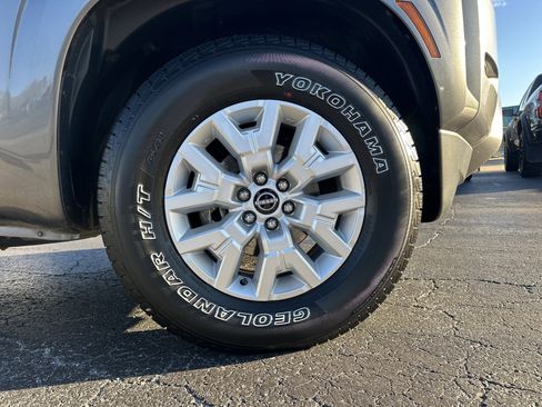 Used 2022 Nissan Frontier SV image 13