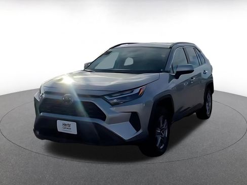 Used 2025 Toyota RAV4 XLE image 14