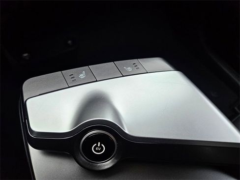 Used 2024 Kia EV6 Light image 22