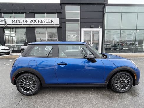 New 2026 MINI Cooper 2-Door Hardtop FWD image 9