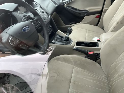 Used 2015 Ford Focus SE image 26