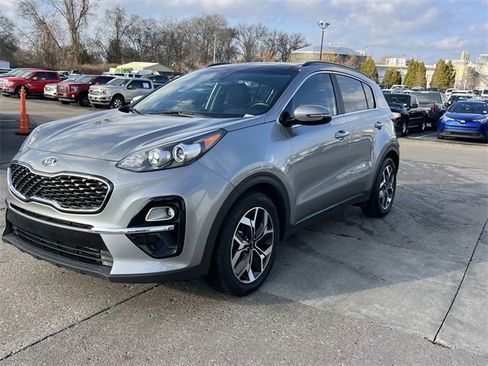 Used 2022 Kia Sportage EX image 7