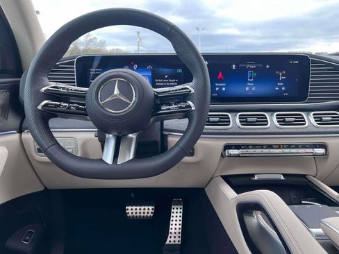 New 2026 Mercedes-Benz GLS 450 4MATIC image 2