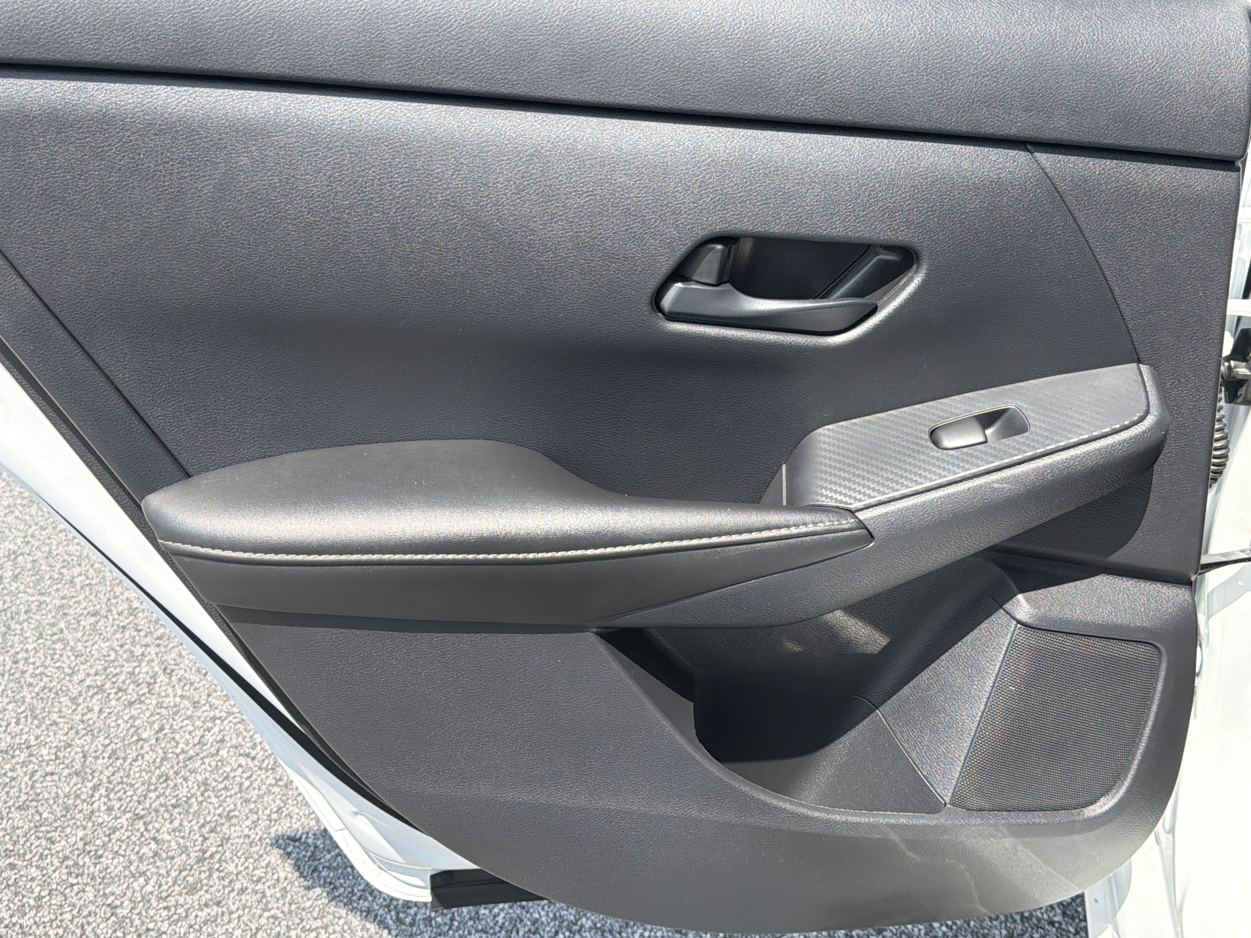 Used 2025 Nissan Sentra SV FWD image 26