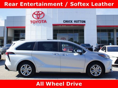Used 2024 Toyota Sienna Platinum image 1