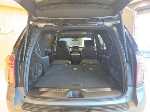 Used 2021 Chevrolet Tahoe Z71 w/ Luxury Package AWD/4WD image 55