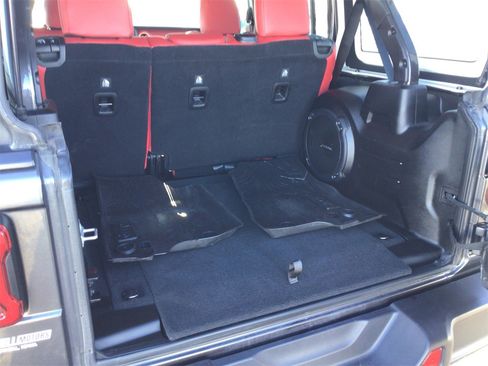 Used 2022 Jeep Wrangler Unlimited Rubicon w/ LED Lighting Group image 13