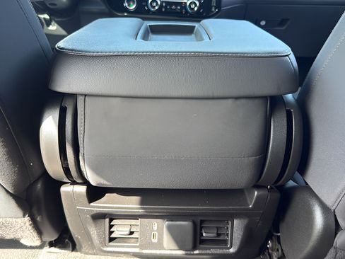Used 2022 GMC Sierra 1500 Elevation AWD/4WD image 37