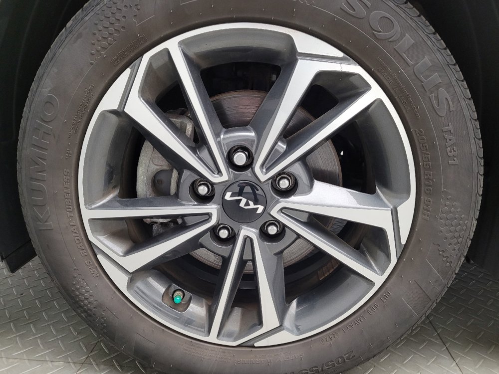 Used 2023 Kia Forte LXS w/ LXS Technology Package FWD image 31