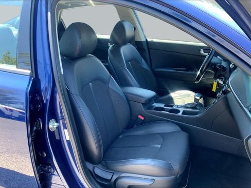 Used 2018 Kia Optima S w/ Panoramic Sunroof Package FWD image 9