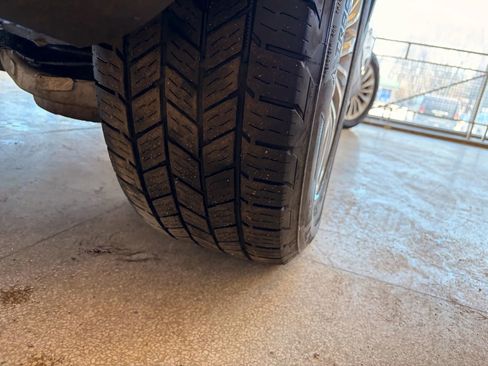 Used 2017 Lincoln MKX Select w/ Select Plus Package image 39