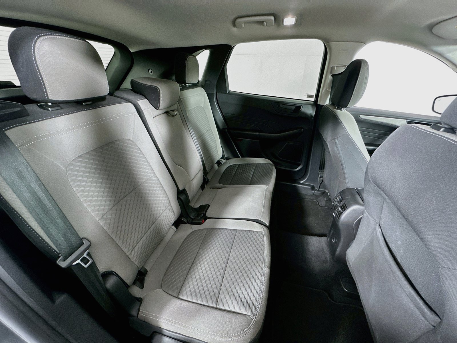Used 2022 Ford Escape SE w/ Convenience Package FWD image 25