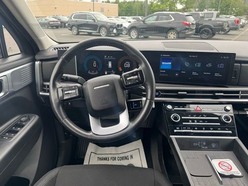 Certified 2025 Hyundai Santa Fe SE AWD/4WD image 20