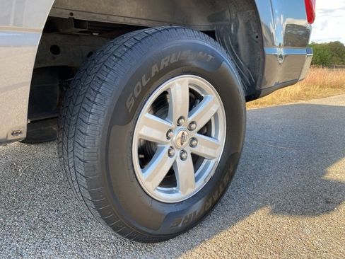 Used 2021 Ford F150 XLT image 22