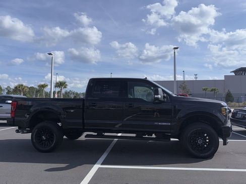 Used 2019 Ford F350 Lariat w/ Lariat Ultimate Package image 2