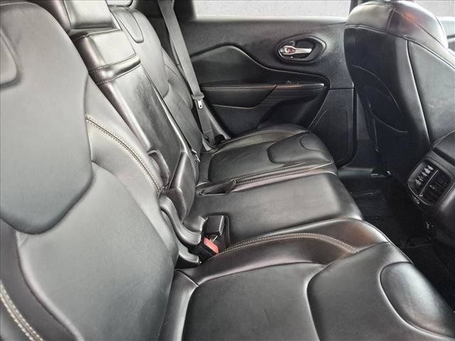Used 2017 Jeep Cherokee High Altitude AWD/4WD image 30