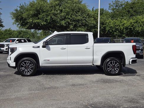 Used 2025 GMC Sierra 1500 AT4 w/ AT4 Premium Package AWD/4WD image 4