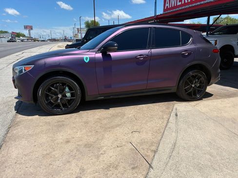 Used 2018 Alfa Romeo Stelvio Ti Sport AWD/4WD image 4