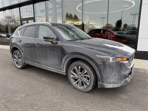 Used 2022 MAZDA CX-5 AWD 2.5 S w/ Premium Plus Pkg image 4