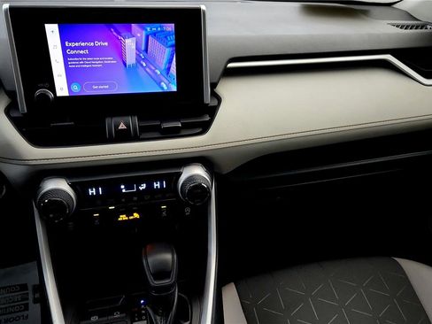 Used 2023 Toyota RAV4 XLE w/ Convenience Package image 29