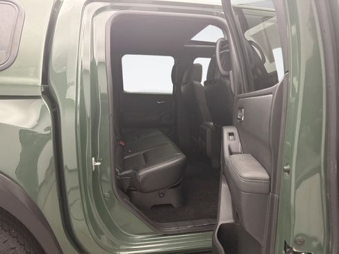 Used 2022 Nissan Frontier PRO-4X w/ Pro-4X Premium Package AWD/4WD image 21