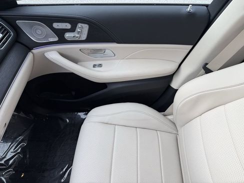 Used 2024 Mercedes-Benz GLE 450 4MATIC image 33