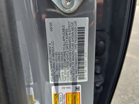 Certified 2025 Honda Accord SE image 30