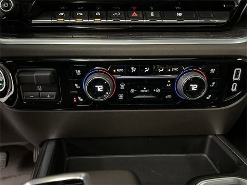 Certified 2022 Chevrolet Silverado 1500 LTZ w/ Technology Package image 17