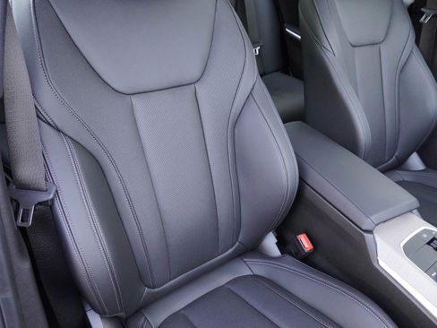 Certified 2025 BMW 330i Sedan RWD image 13