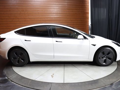 Used 2023 Tesla Model 3 Standard Range image 17