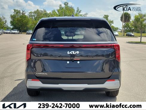 New 2026 Kia Carnival LX FWD image 5