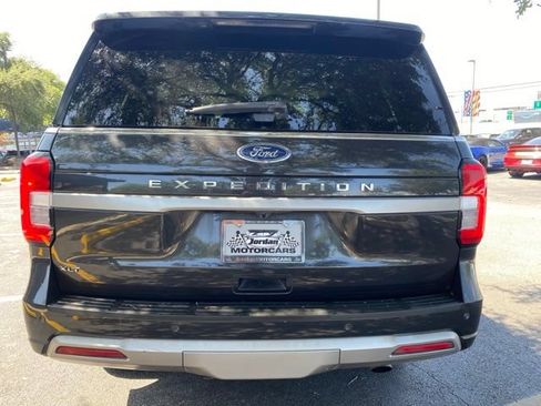 Used 2022 Ford Expedition XLT AWD/4WD image 4