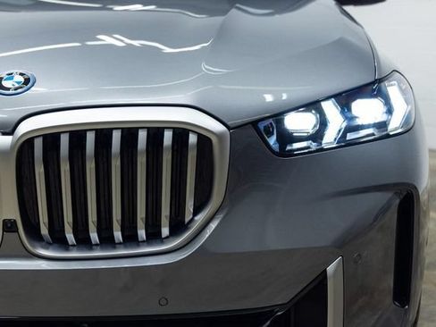 Used 2026 BMW X5 xDrive50e w/ Climate Comfort Package AWD/4WD image 10